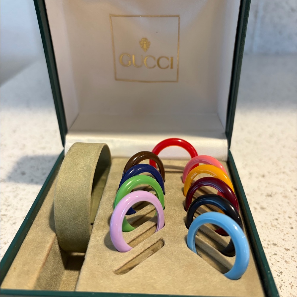 Gucci bezel box with 10 bezels only -reserved for @valentina_aloha